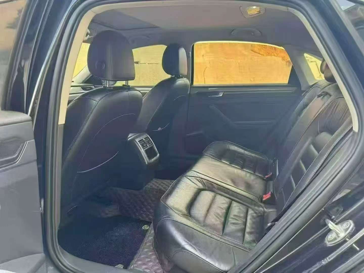 Volkswagen Passat 1.8T Automatic 5