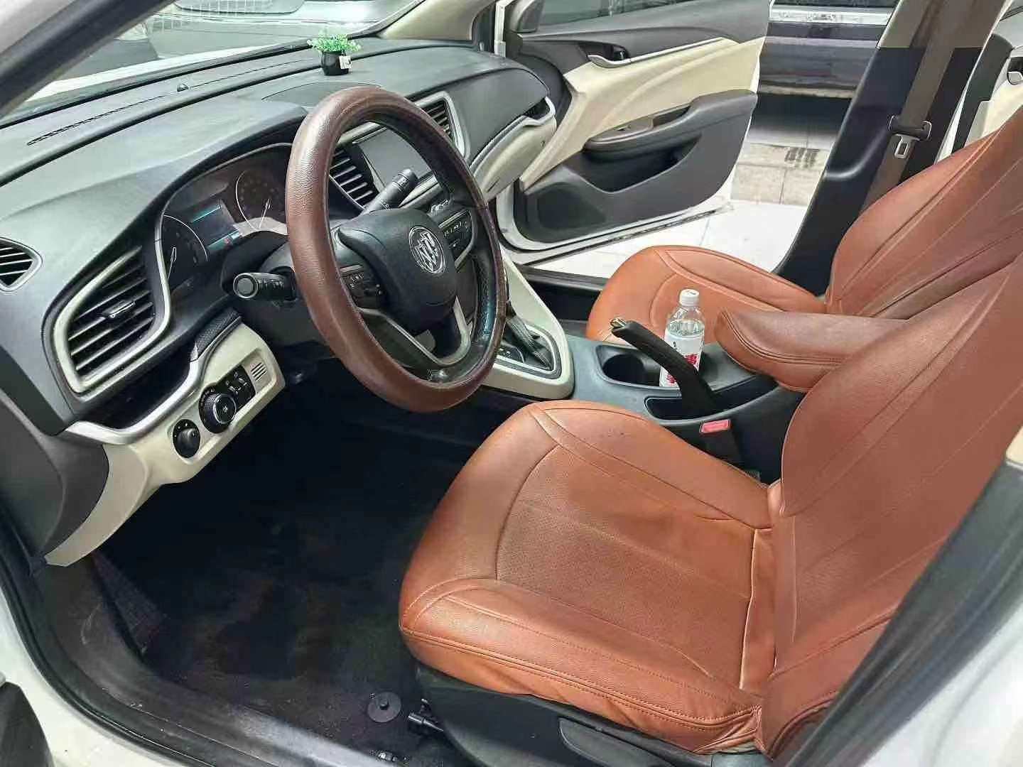 Buick Excelle 2