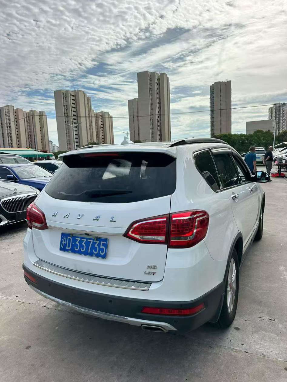 Haval H6 1.5T Manual Sunroof 3