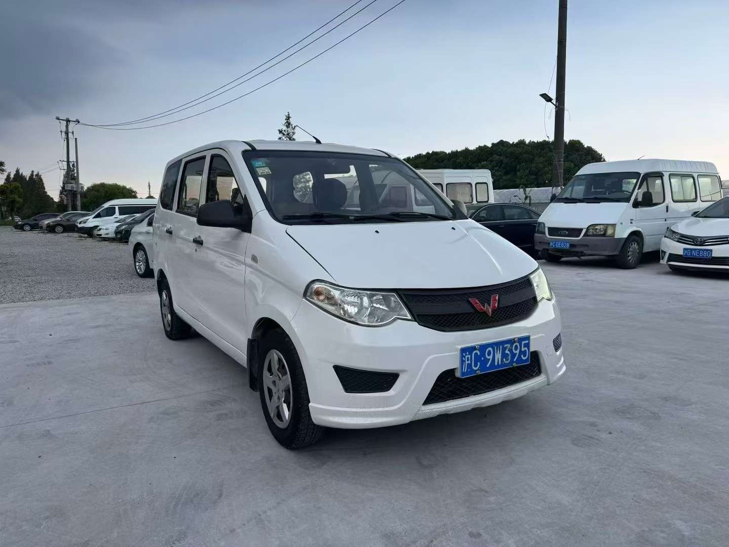 Wuling Hongguang S Luxury 5-Seater 3