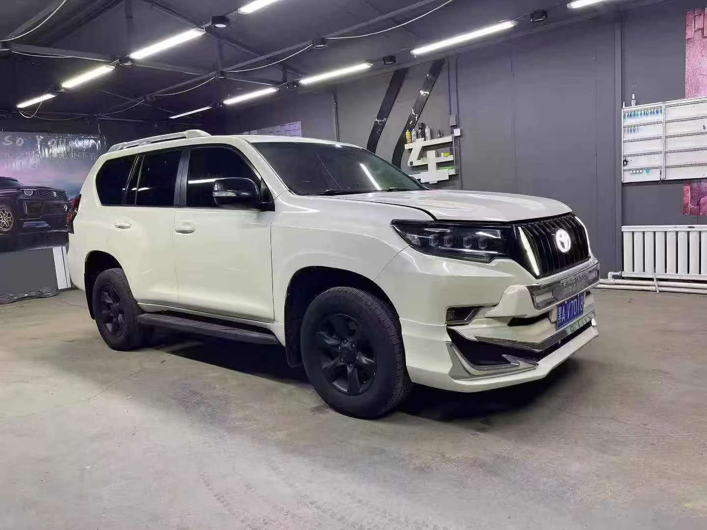 Toyota Prado 2010 2.7 Automatic 4WD 3