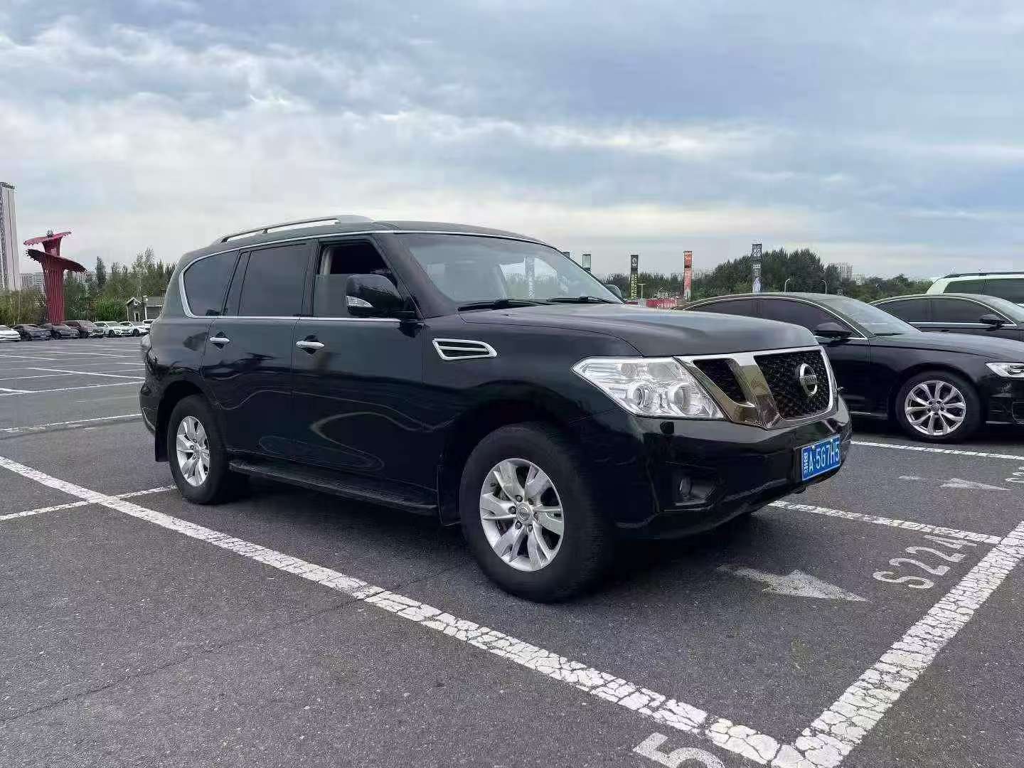 Nissan Patrol 2013 5.6L Automatic Sunroof 4WD 3