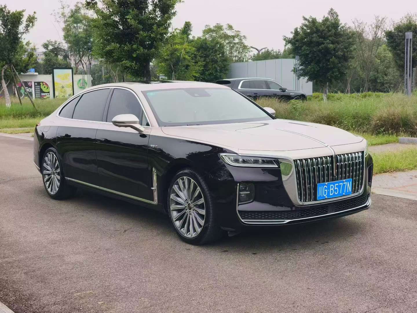 Hongqi H9 2020 3.0T Intelligent Connected Flagship Four-Seater 3