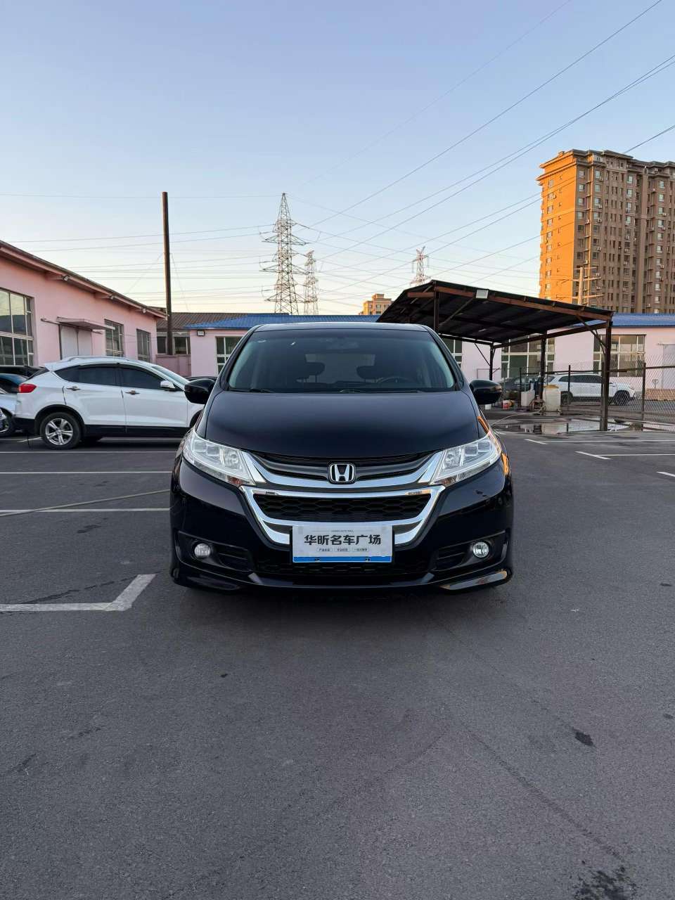 Honda Odyssey 2017 High Trim 7-Seater 2