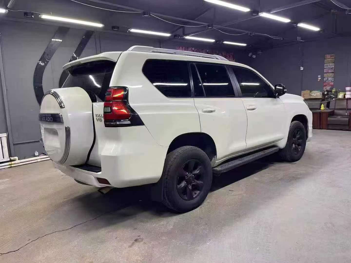 Toyota Prado 2010 2.7 Automatic 4WD 4