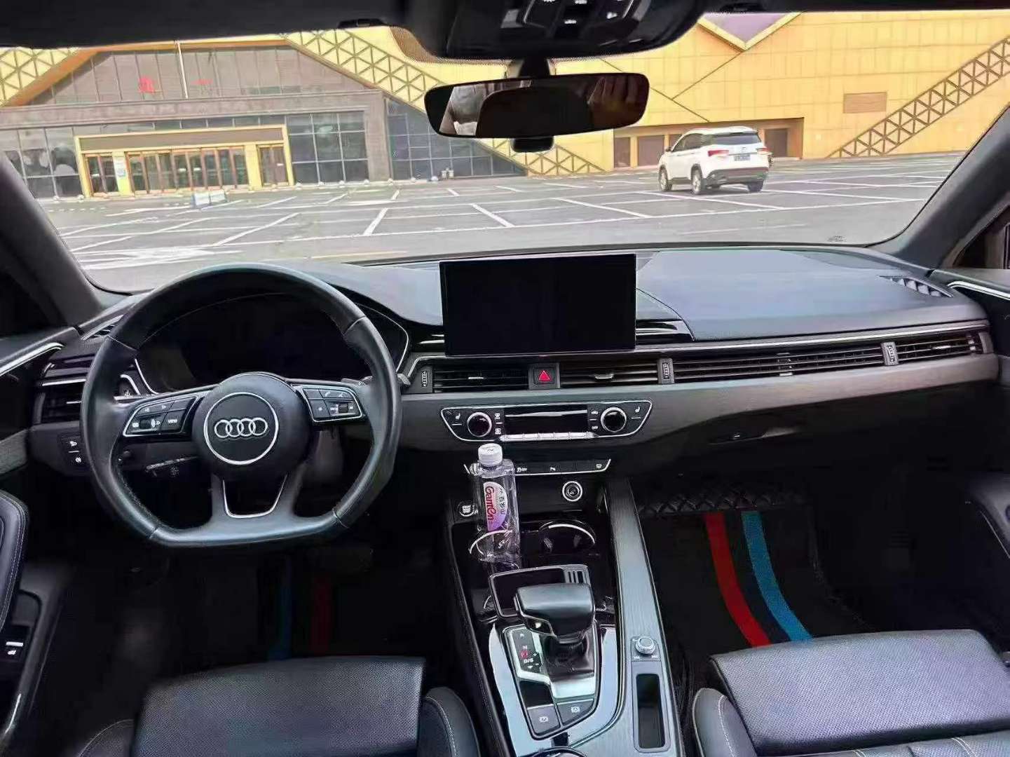 Audi A4L Luxury Dynamic 8