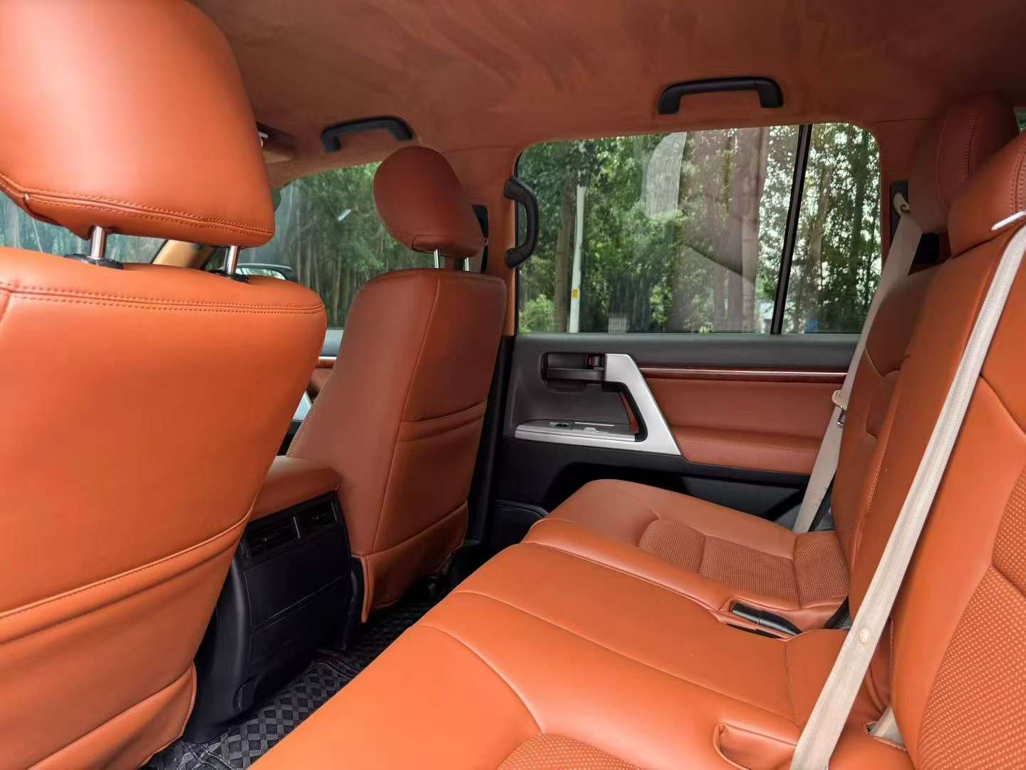 Toyota Land Cruiser 2015 4.0L Middle East 5-Seat Limited Edition 6