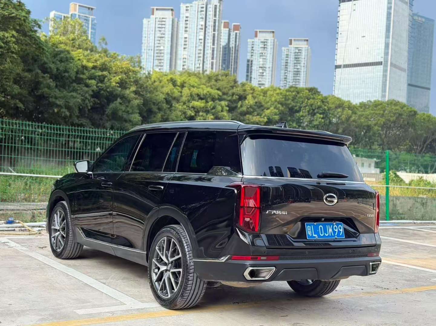 GAC Trumpchi GS8 2022 2.0T 2WD Luxury Smart Connect Edition (7-Seater) 4