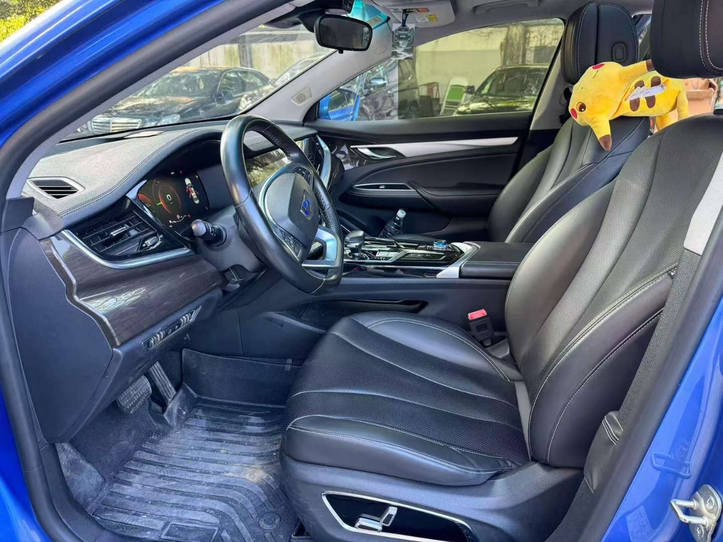 Geely Borui 1.5T PHEV Prestige Edition 7
