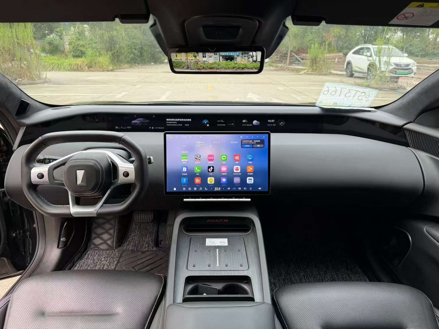 Avatr 12 Triple LiDAR AWD Performance Edition 9
