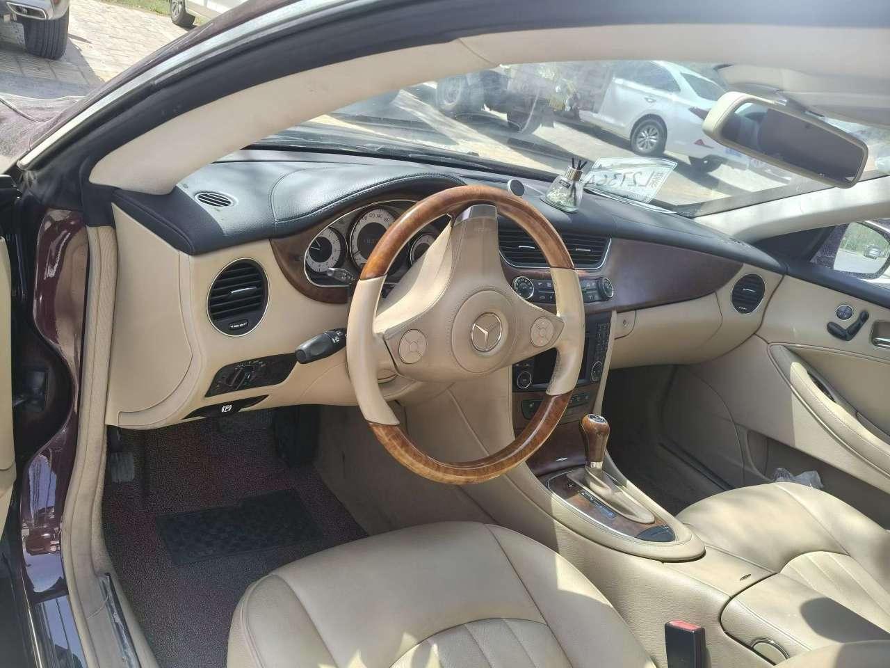 Mercedes-Benz CLS CLS300 7