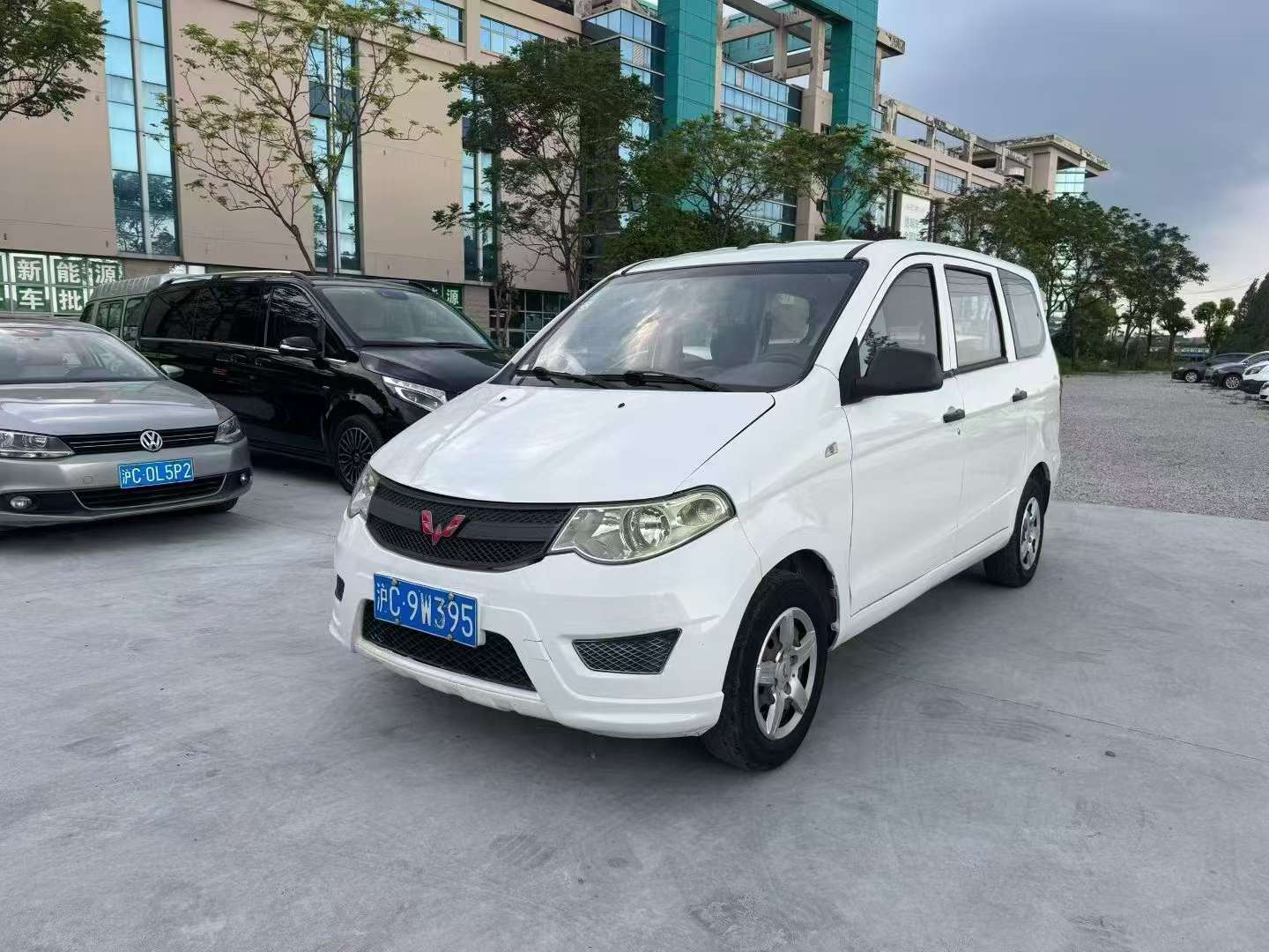Wuling Hongguang S Luxury 5-Seater