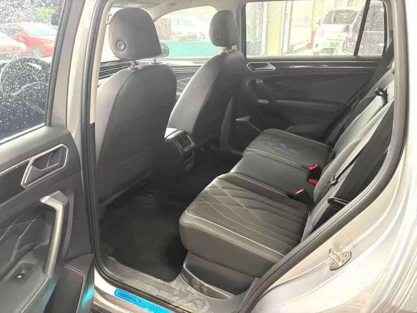 Volkswagen Tiguan L 2.0T 330TSI Smart Edition 5