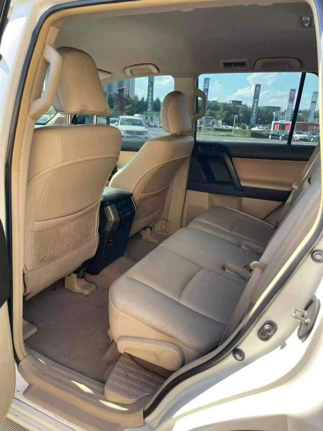 Toyota Prado 2011 2700 9