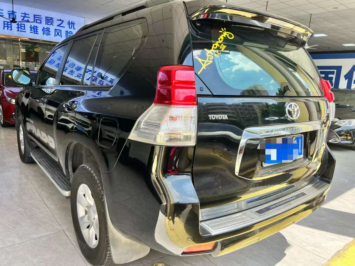 Toyota Prado 4.0L V6 4WD 7-Seat TXL 3