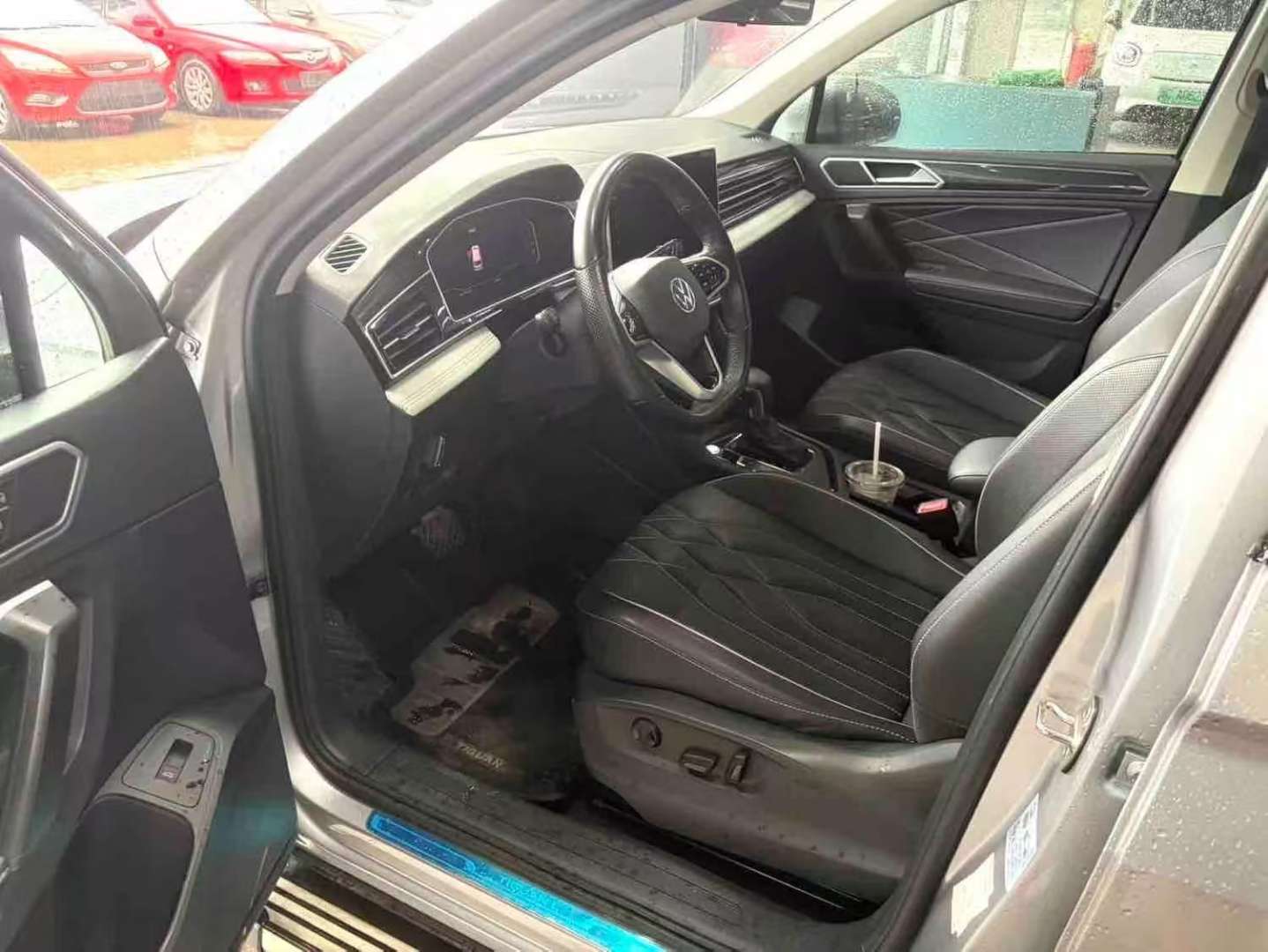 Volkswagen Tiguan L 2.0T 330TSI Smart Edition 4
