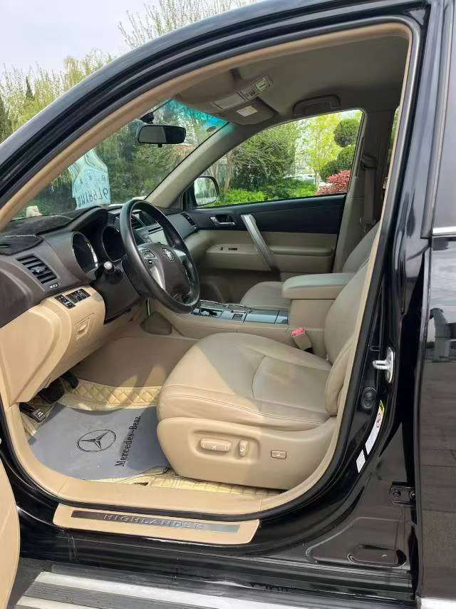 Toyota Highlander 2012 2.7L Elite 5-Seater 2WD 7