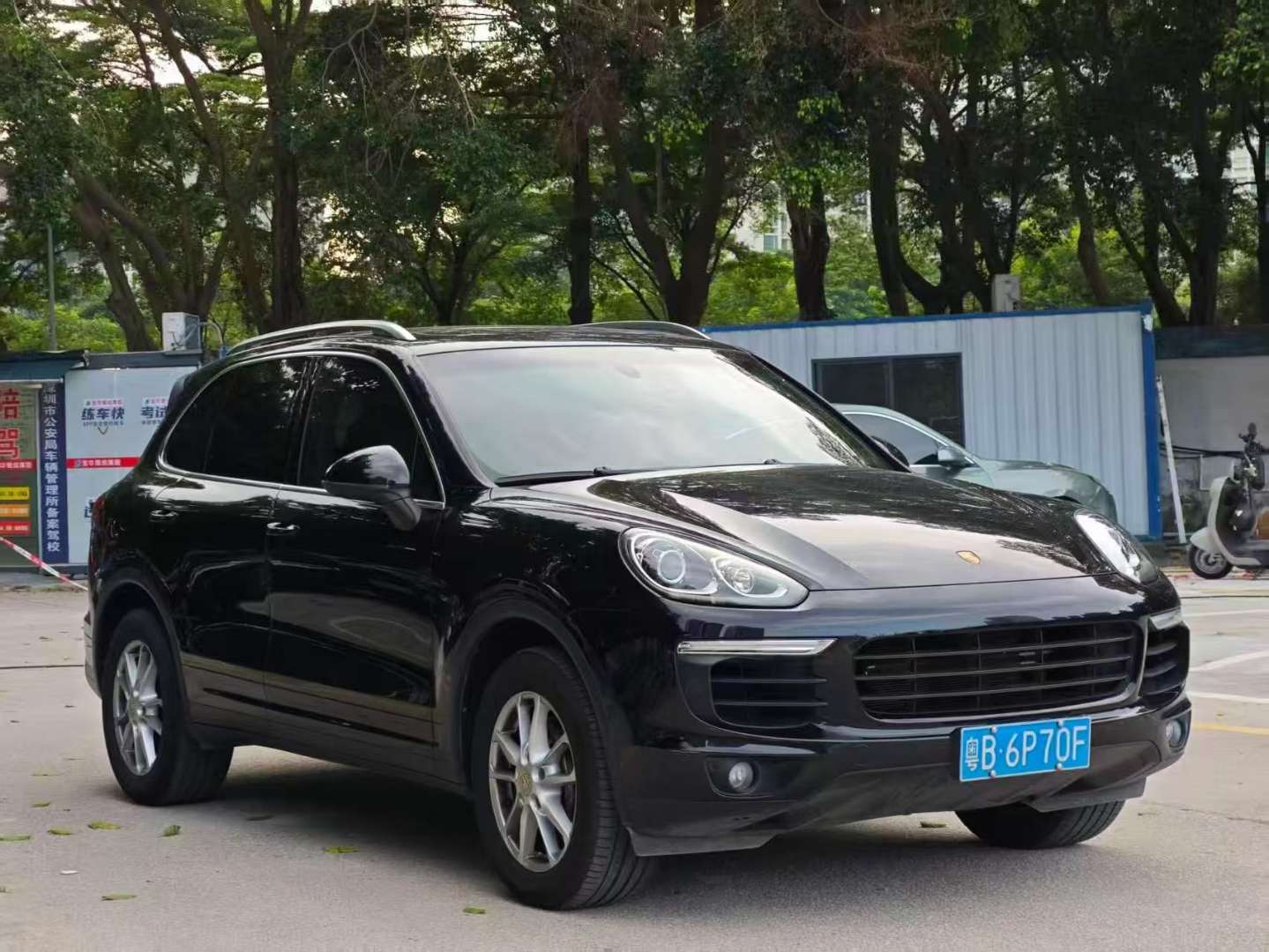 Porsche Cayenne 2