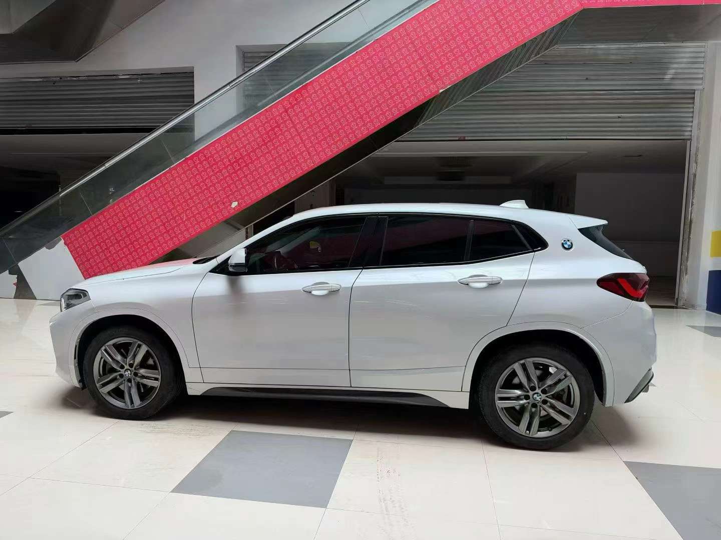 BMW X2 25i Leading M Sport 7