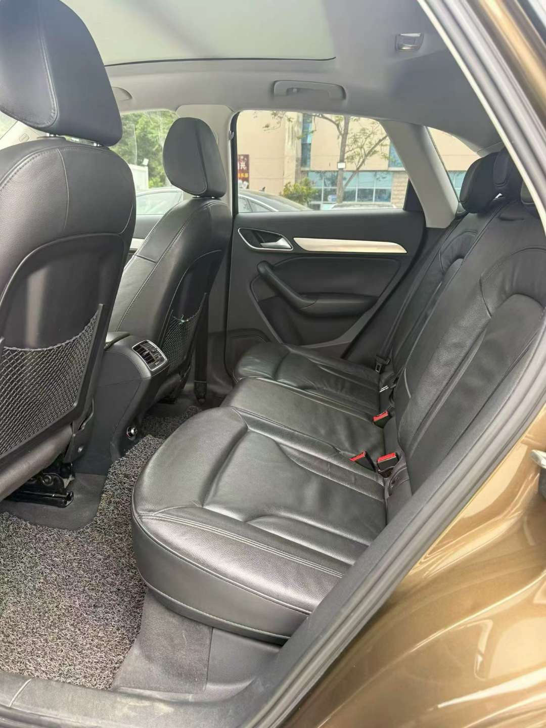 Audi Q3 2.0T 4WD Comfort Edition 8