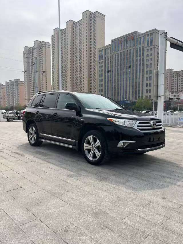 Toyota Highlander 2012 2.7L Elite 5-Seater 2WD 3