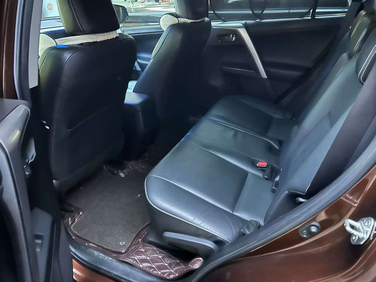 Toyota RAV4 2.0 Automatic Sunroof 7