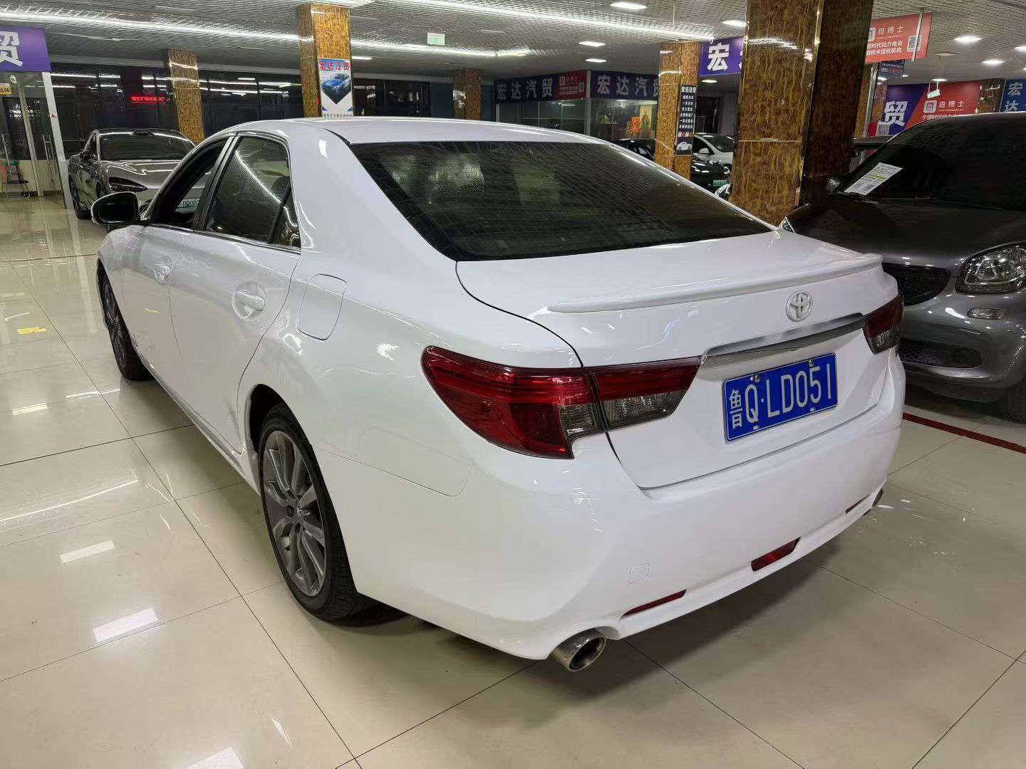 Toyota Mark X 2015 2.5L V6 7