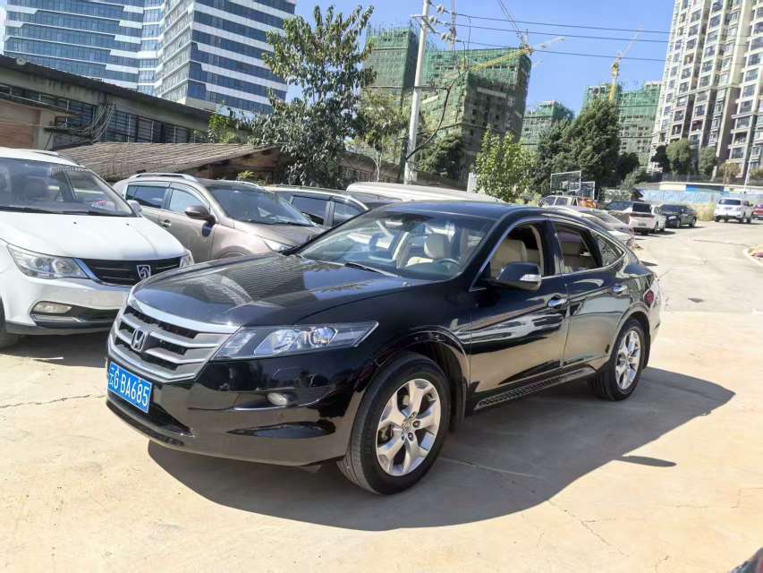Honda Crosstour 2.4 Automatic High Trim 3