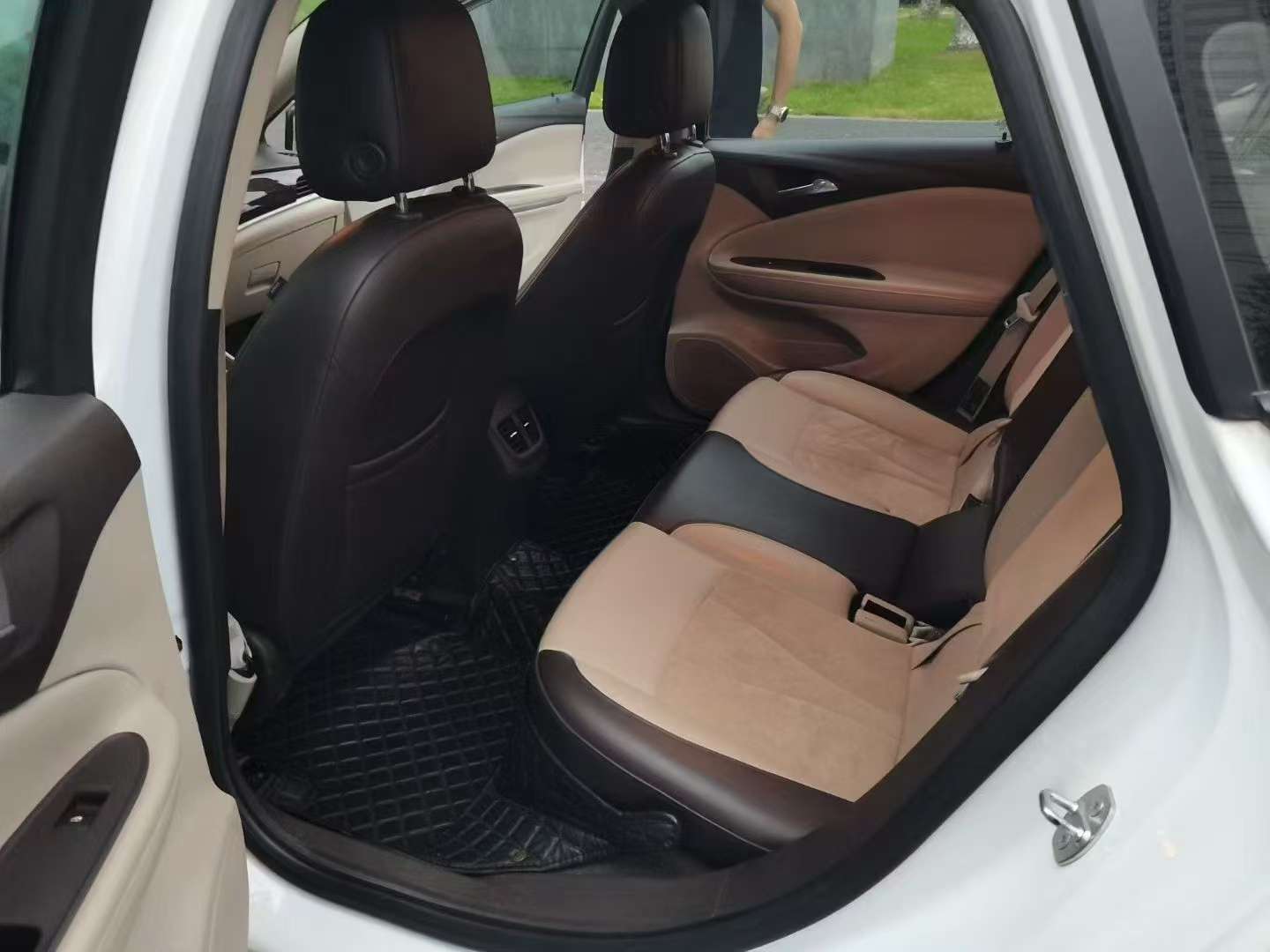 Buick Verano 5
