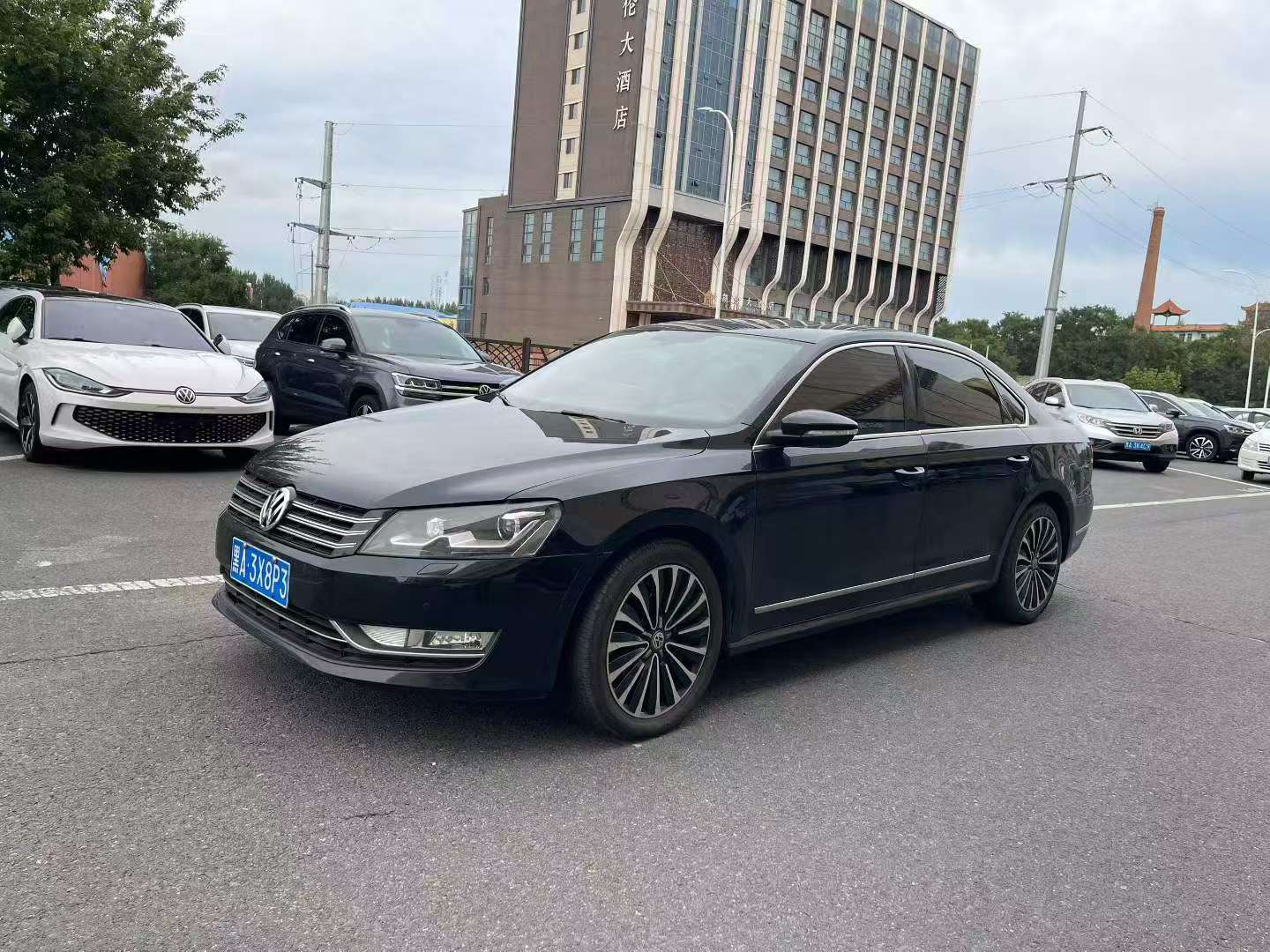 Volkswagen Passat 1.8T Automatic High Spec 2