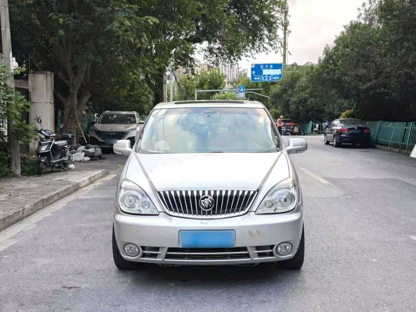 Buick GL8 Classic Edition 2.4L