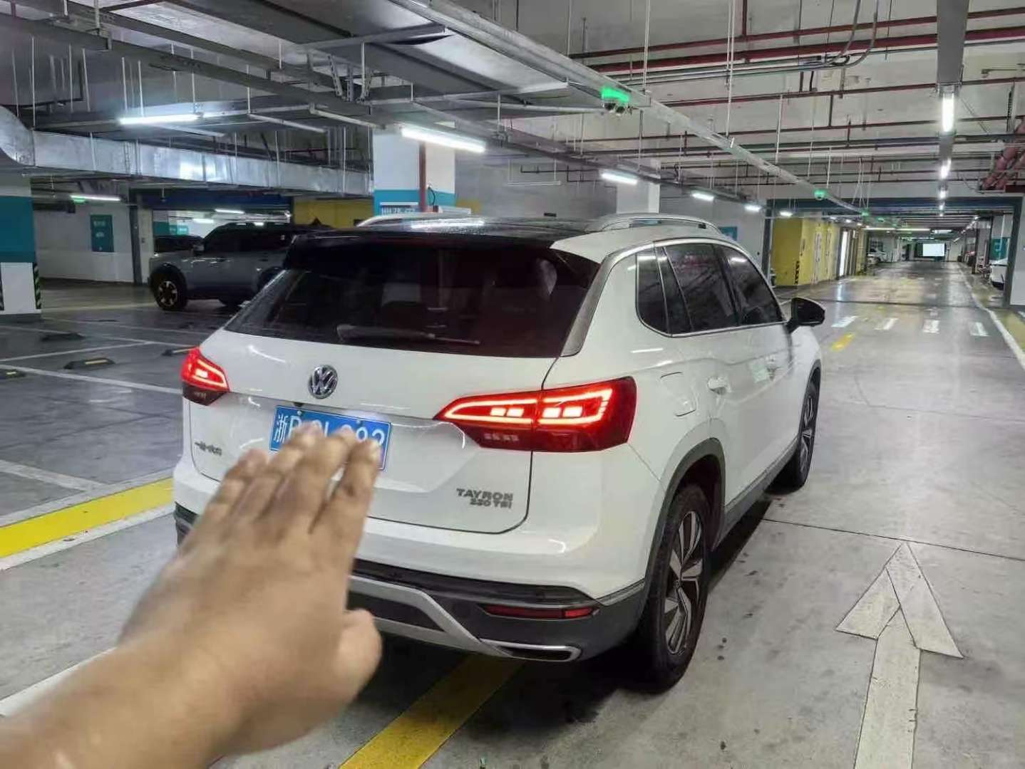 Volkswagen Tayron 2019 2.0TSI 330TSI FWD Luxury 2