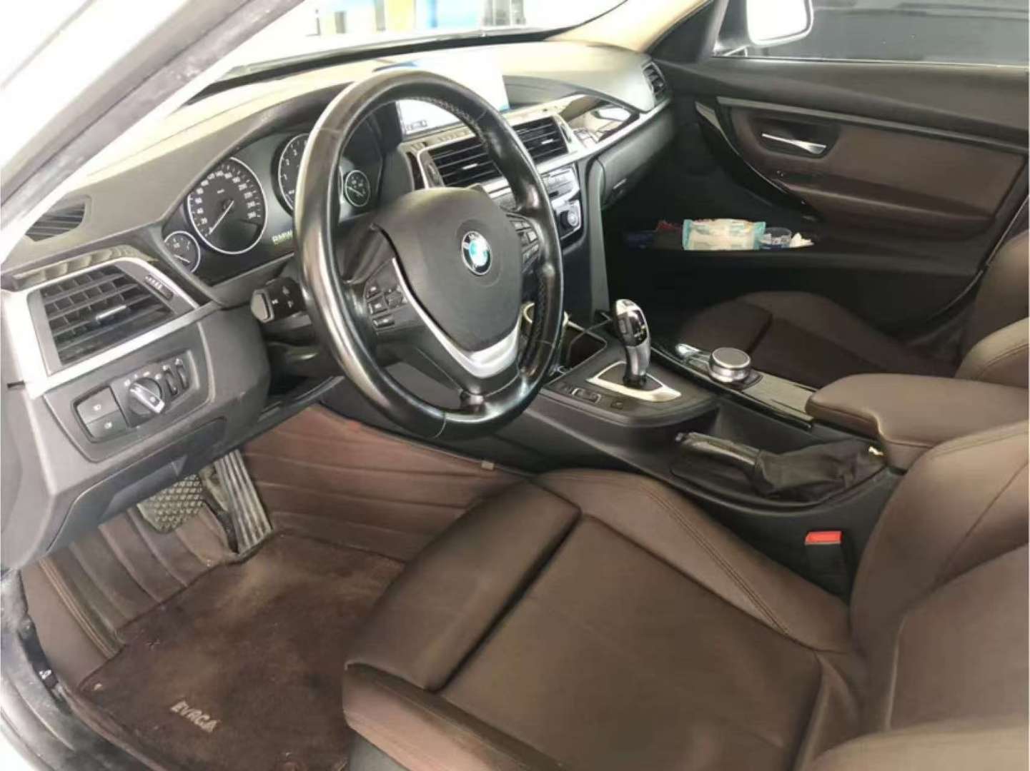 BMW 3 Series 320Li 2.0T Video Edition 4