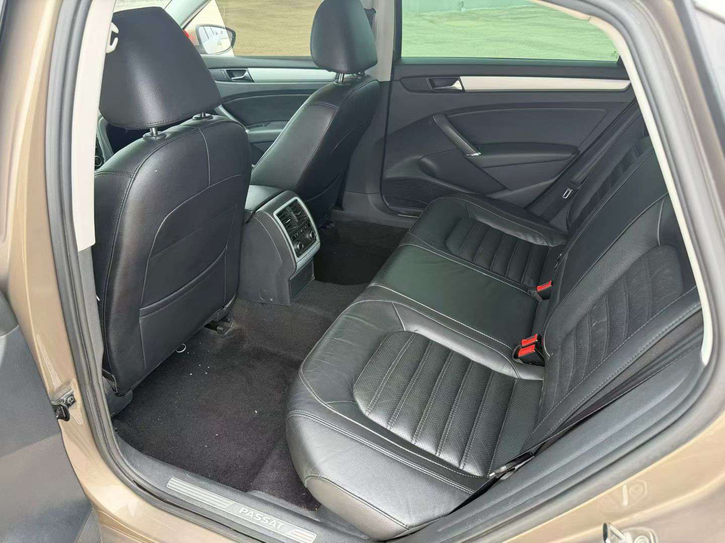 Volkswagen Passat 2015 1.8T Automatic Yuzun Edition 6