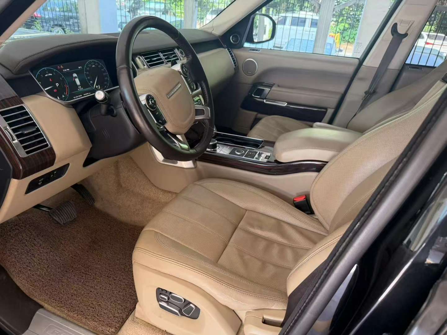 Land Rover Range Rover 5.0L V8 NA VOGUE SE Edition 6