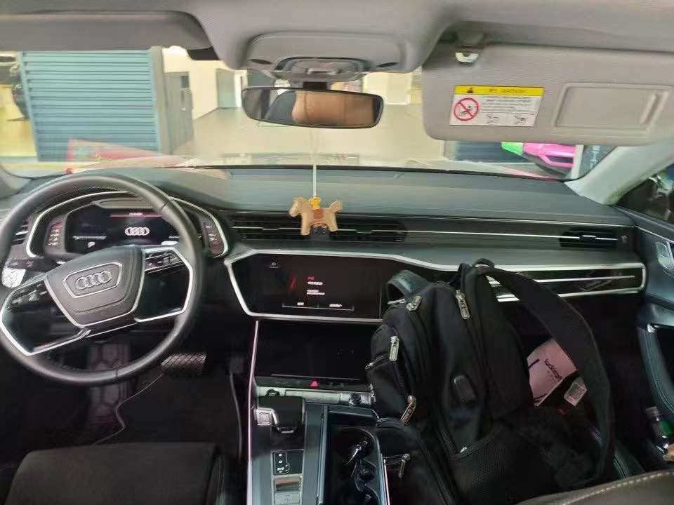 Audi A7L 2024 45 Luxury 4
