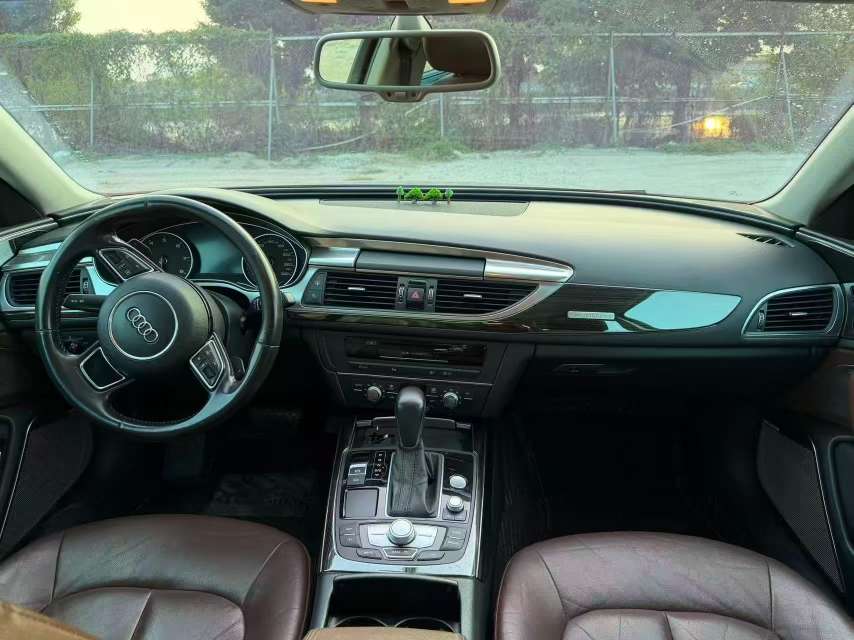 Audi A6L 2018 30th Anniversary Edition 35TFSI Fashion 2.0T 5