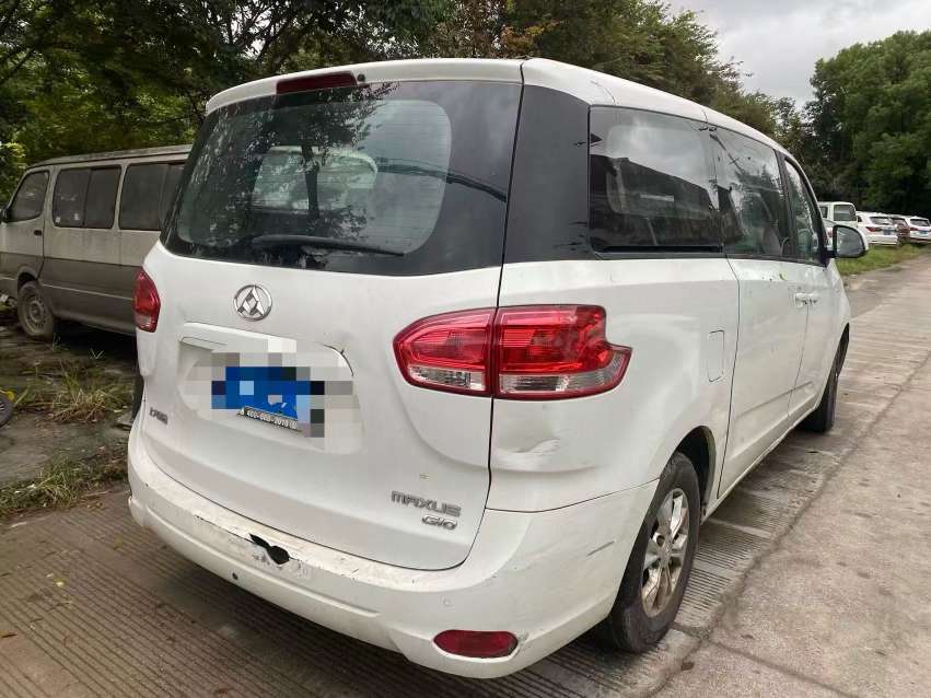 Maxus G10 2015 2.0T Luxury 9-Seater 9