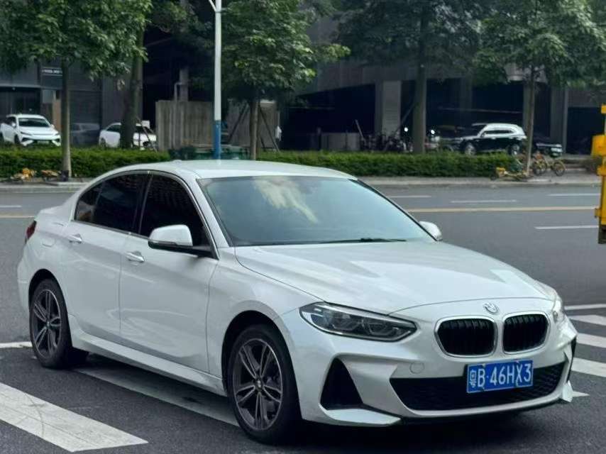 BMW 1 Series 120i 1.5T Sport Edition 2
