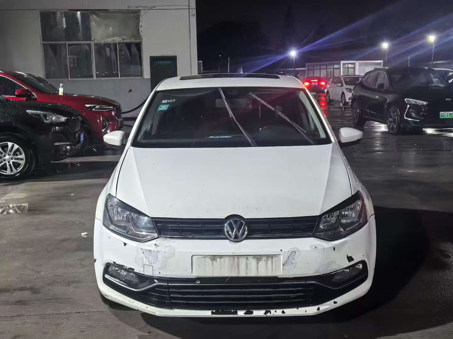 Volkswagen Polo Automatic Sunroof 1.6 2