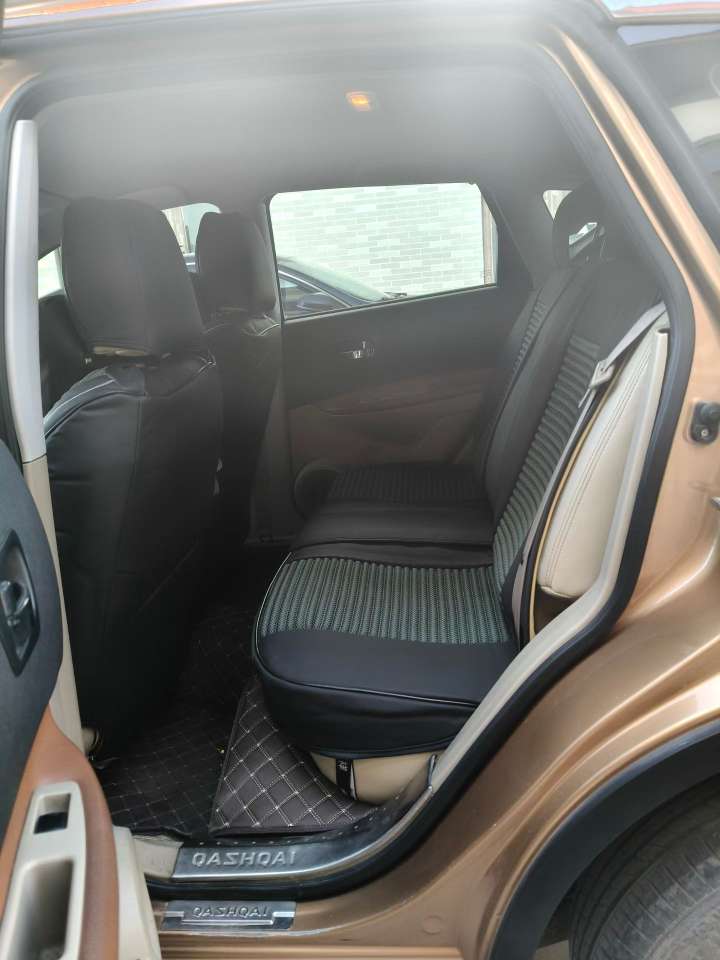 Nissan Qashqai 2.0L 8