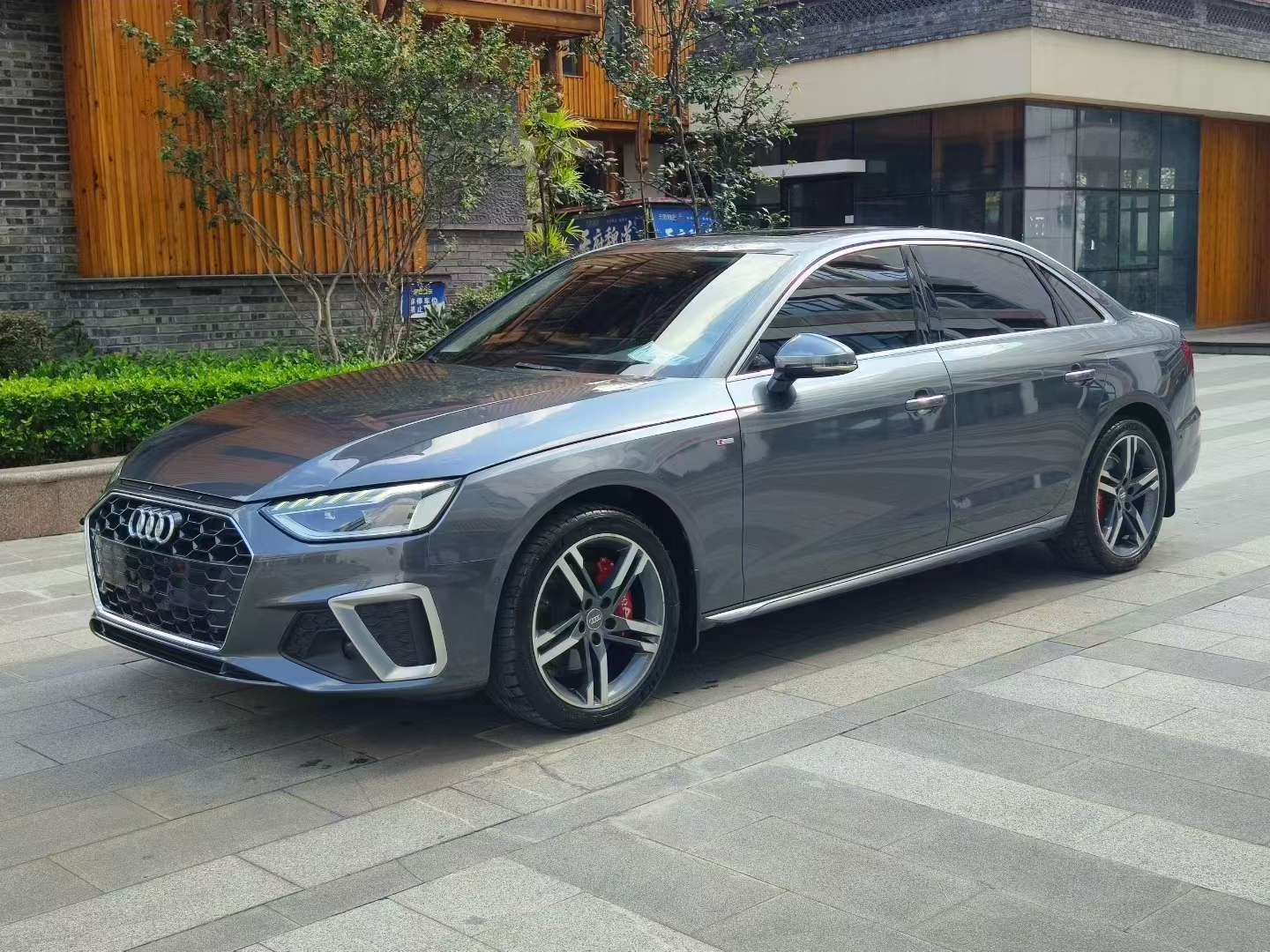 Audi A4L 2020 40 TFSI Luxury Dynamic