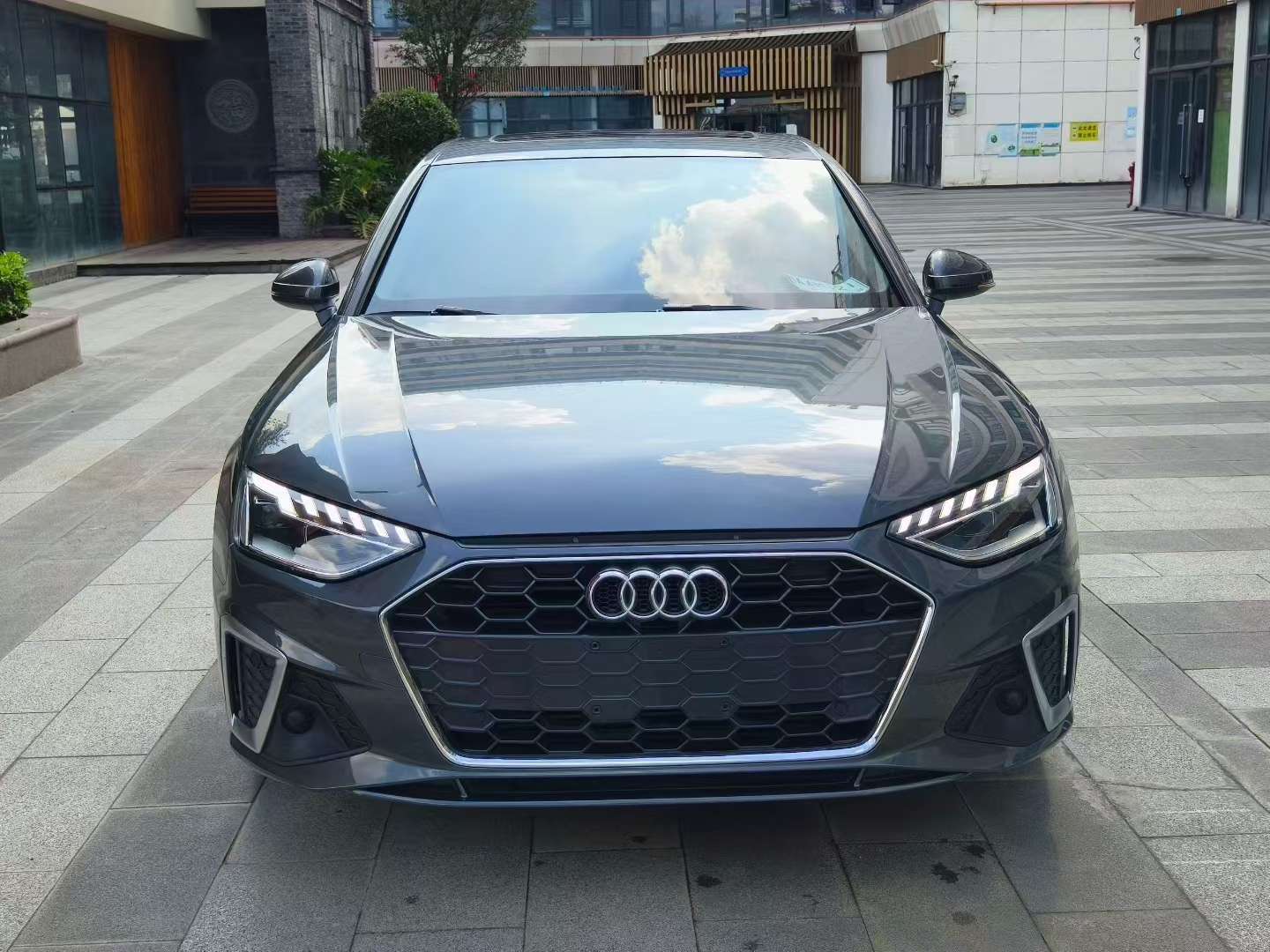 Audi A4L 2020 40 TFSI Luxury Dynamic 2