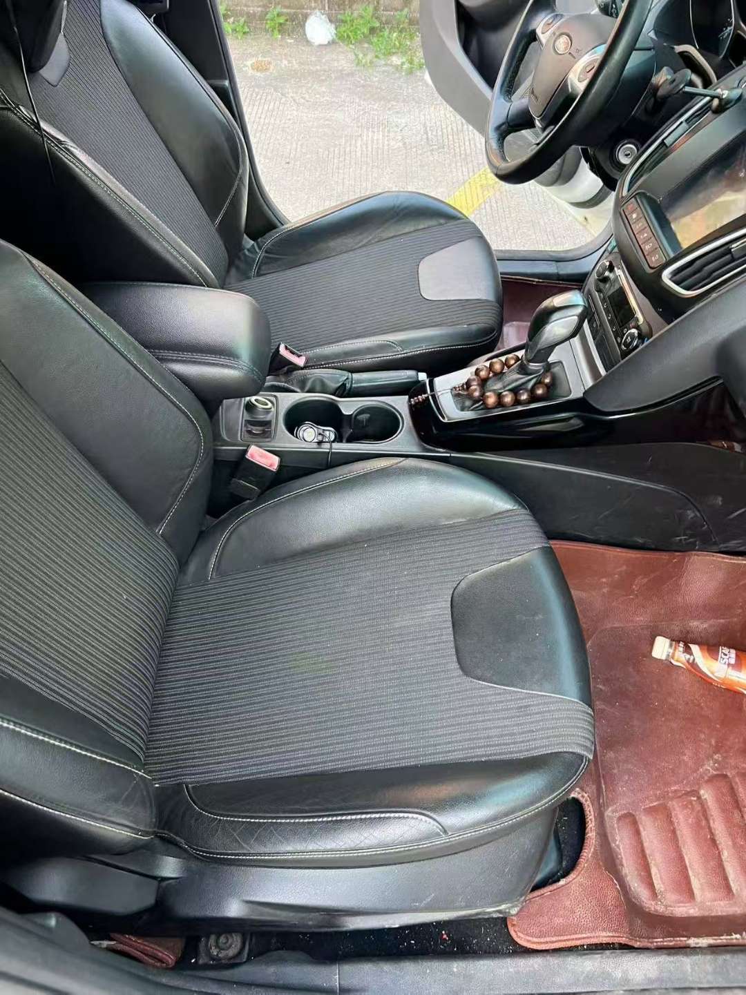 Ford Focus 1.6L Automatic Sunroof 6