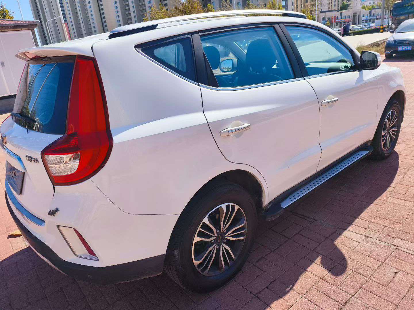 Geely Vision X6 6