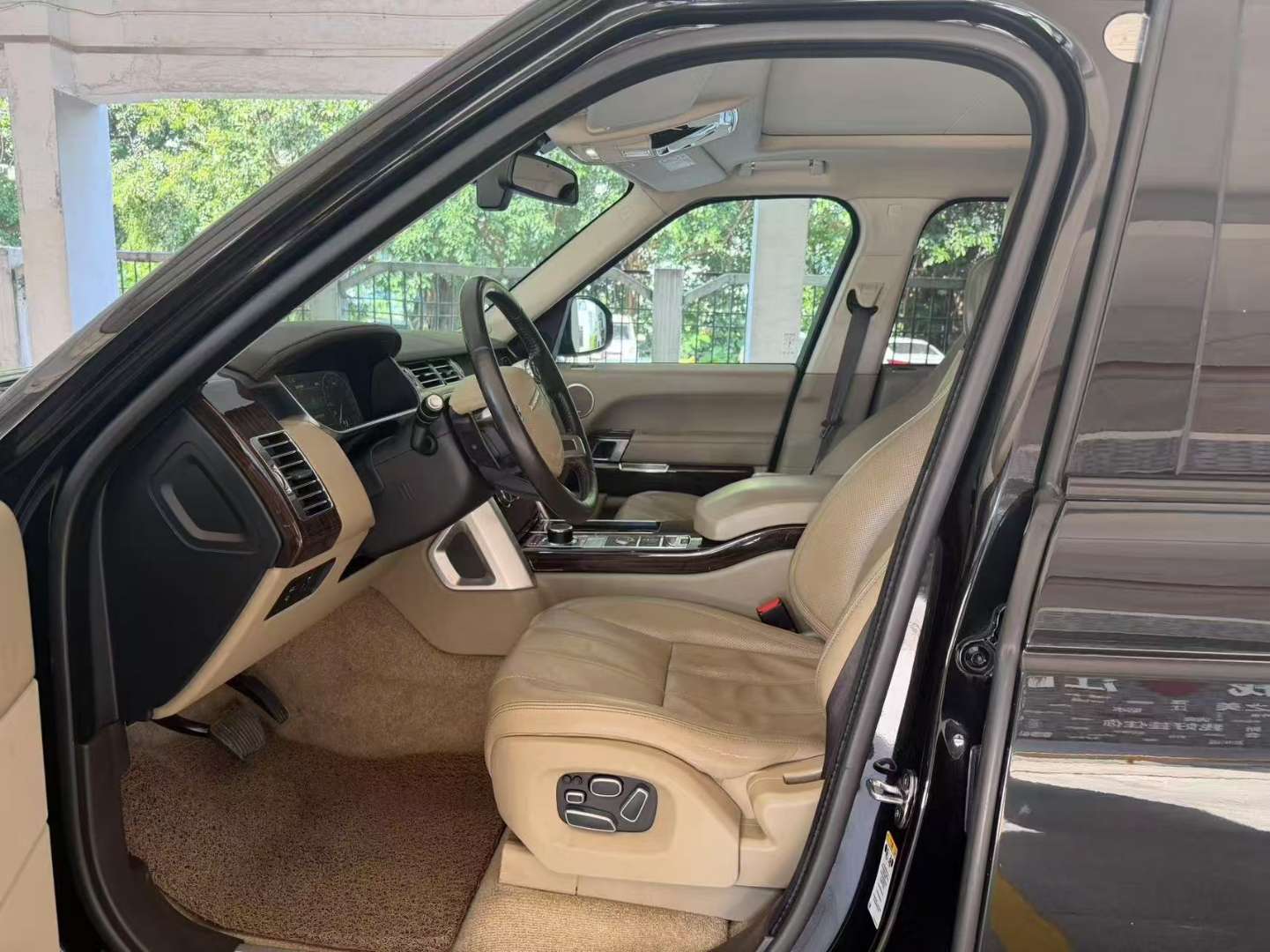 Land Rover Range Rover 5.0L V8 NA VOGUE SE Edition 5
