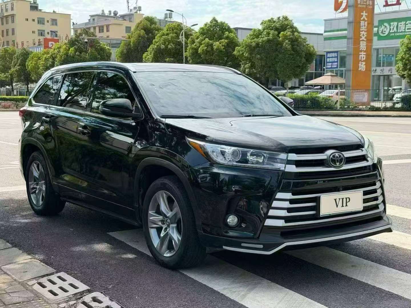 Toyota Highlander 2021 AWD Seven-Seater Luxury Edition