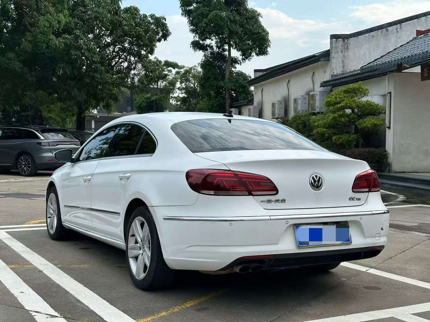 Volkswagen CC 1.8T 9