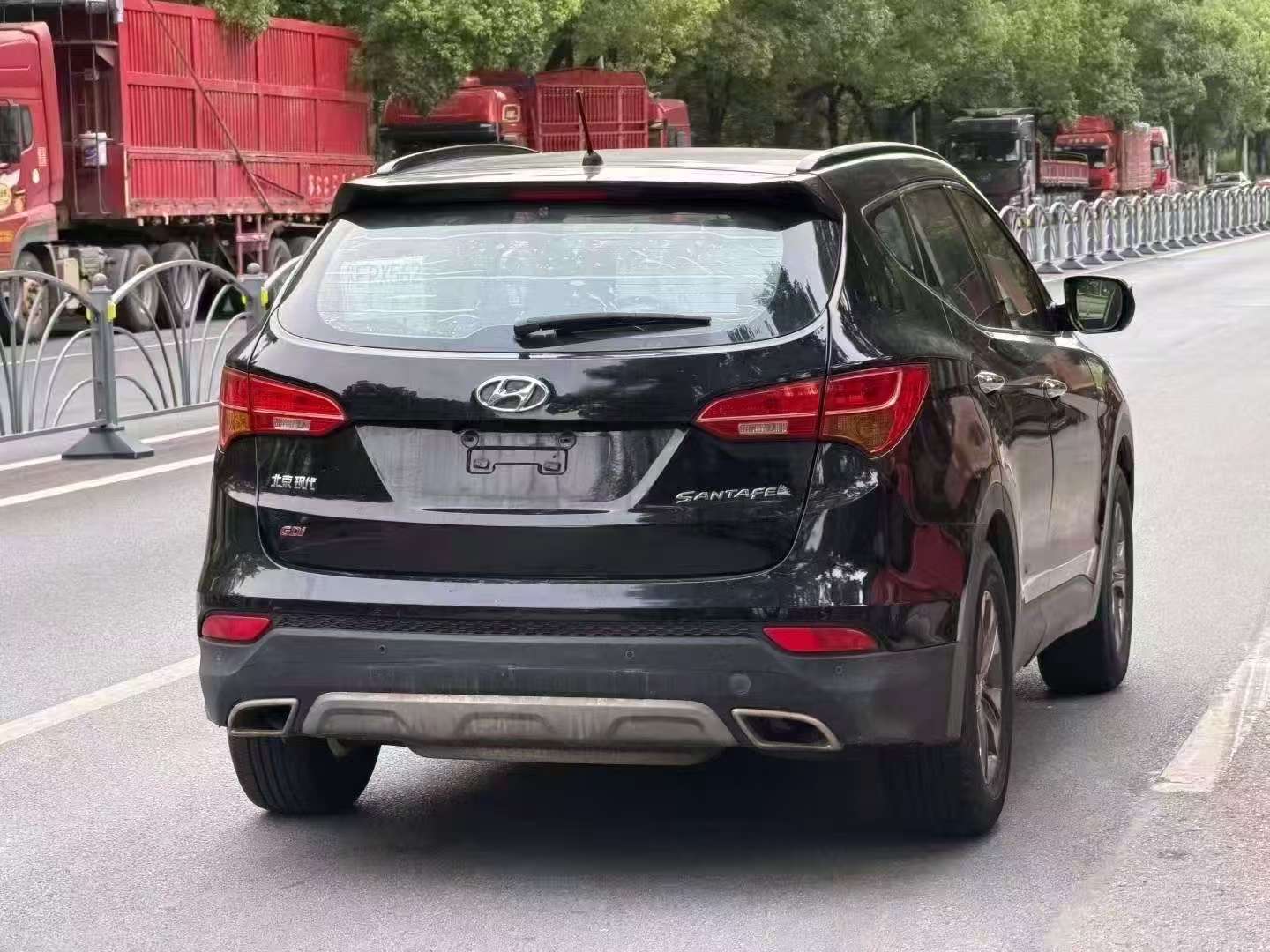Hyundai Santa Fe 2013 2.4L Automatic Sunroof AWD 5