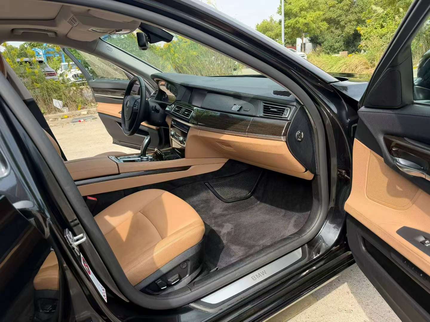 BMW 7 Series 730Li 8